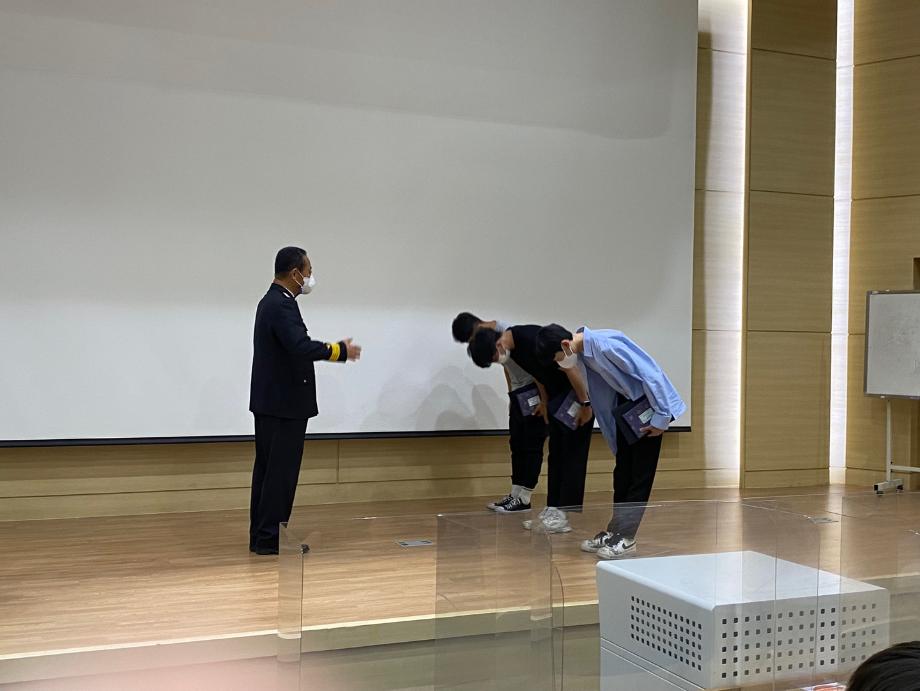 썸네일 사진